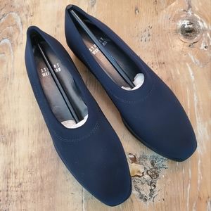 Stuart Weitzman Black Microfober Loafer size 5